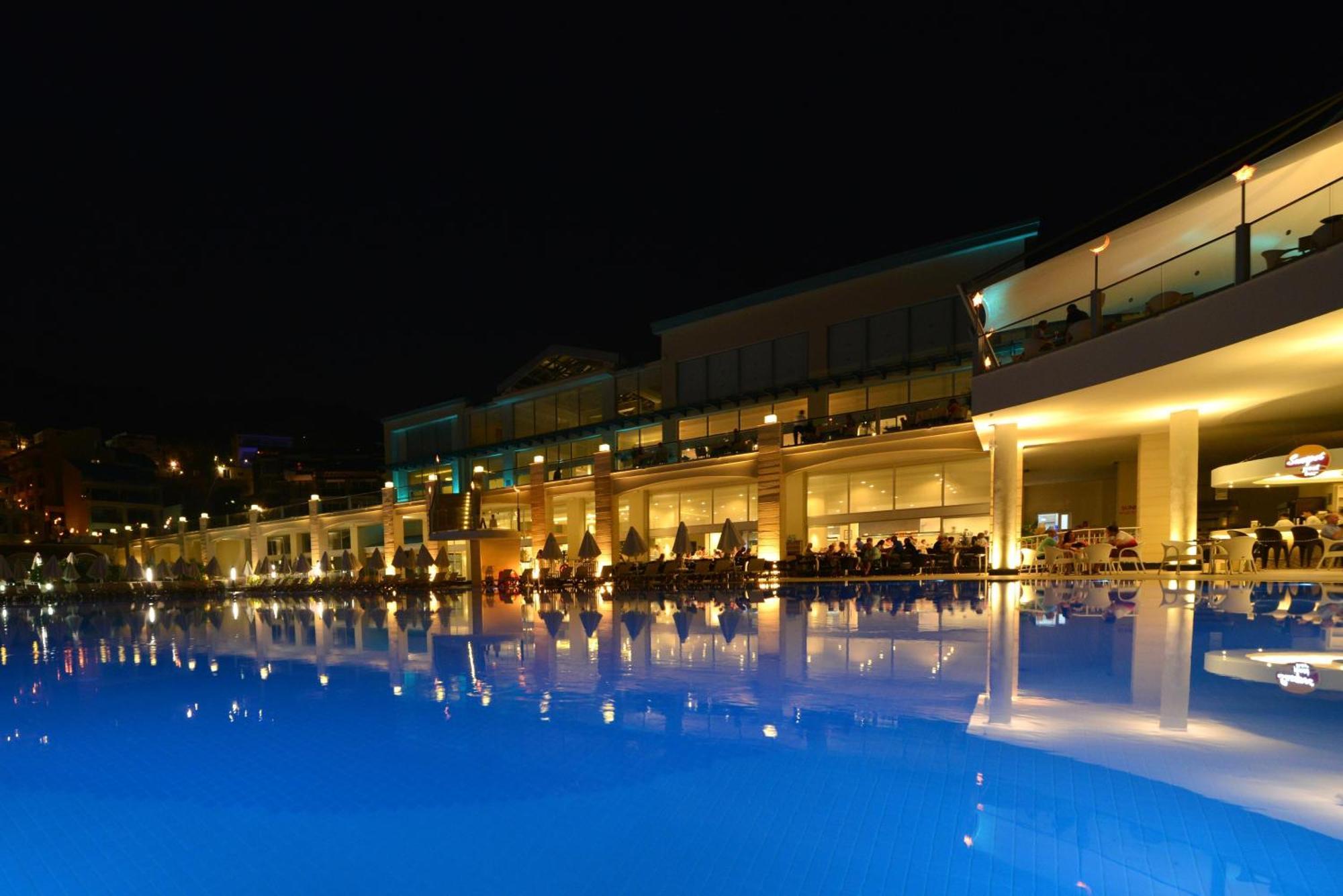 Orka Sunlife Resort Hotel And Aquapark Oludeniz Exterior photo