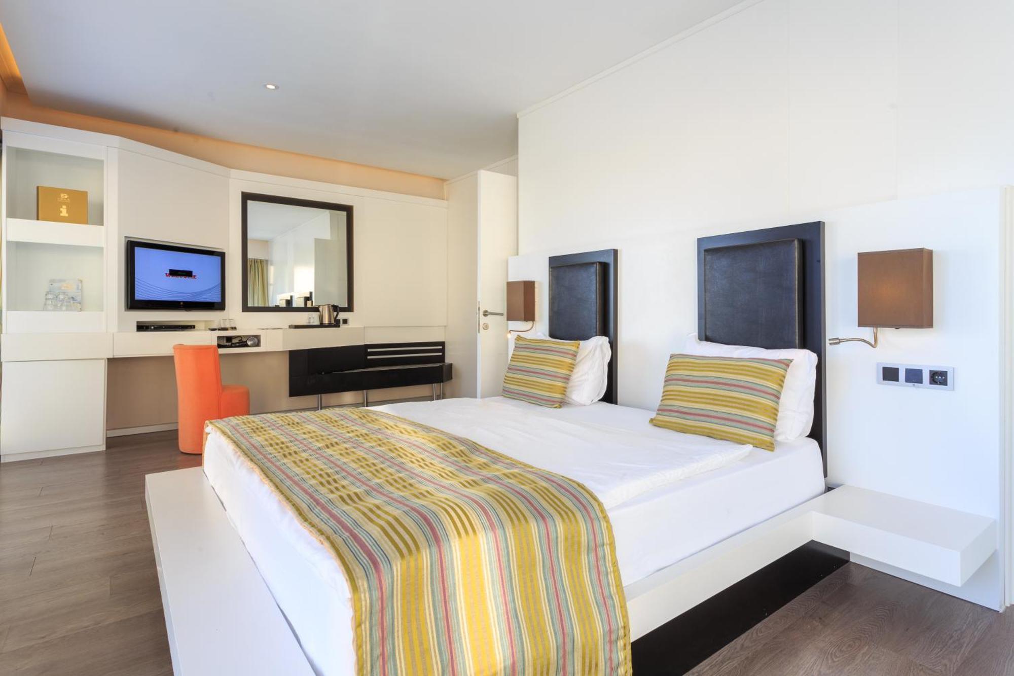 Orka Sunlife Resort Hotel And Aquapark Oludeniz Exterior photo