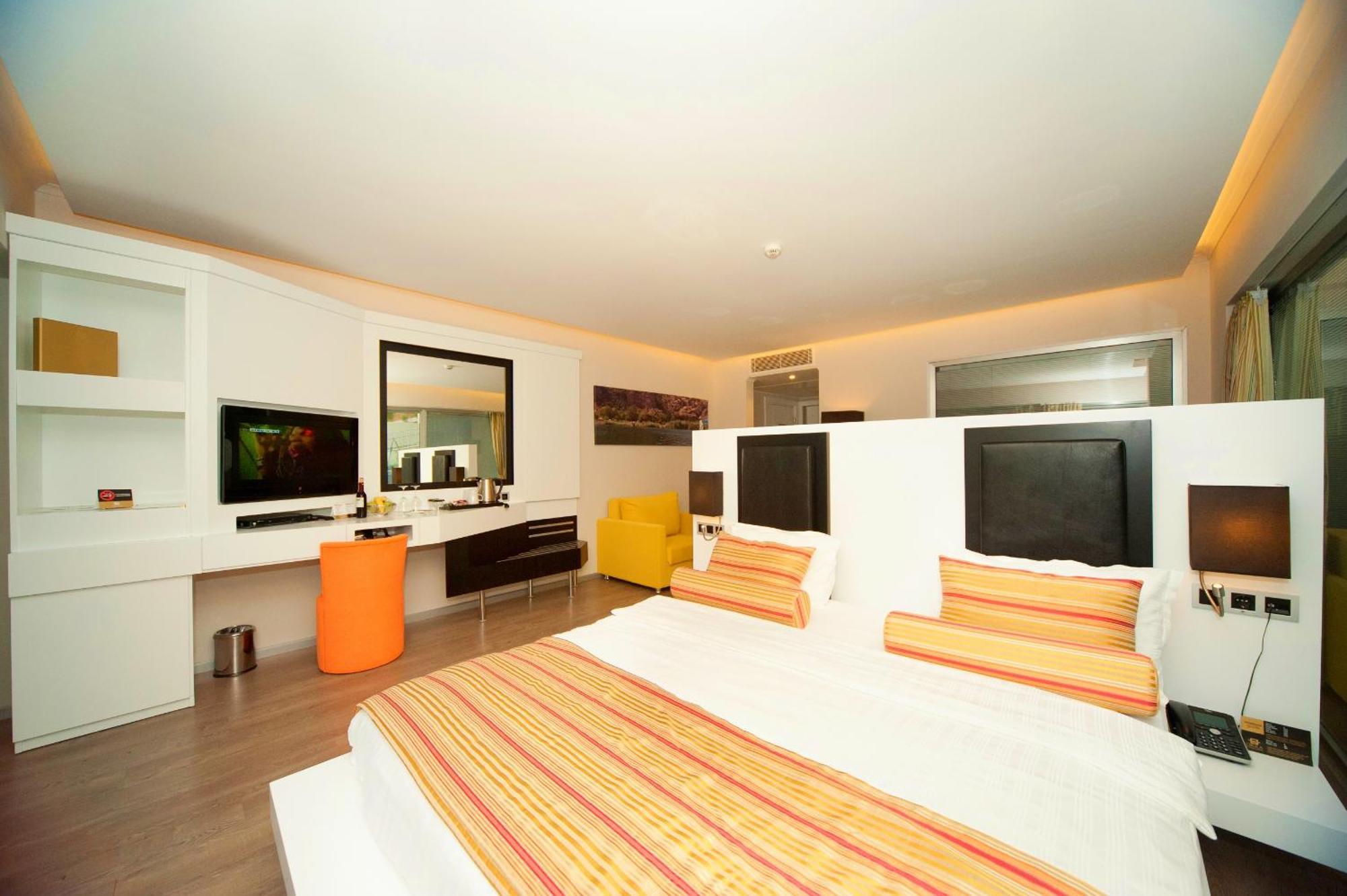 Orka Sunlife Resort Hotel And Aquapark Oludeniz Exterior photo